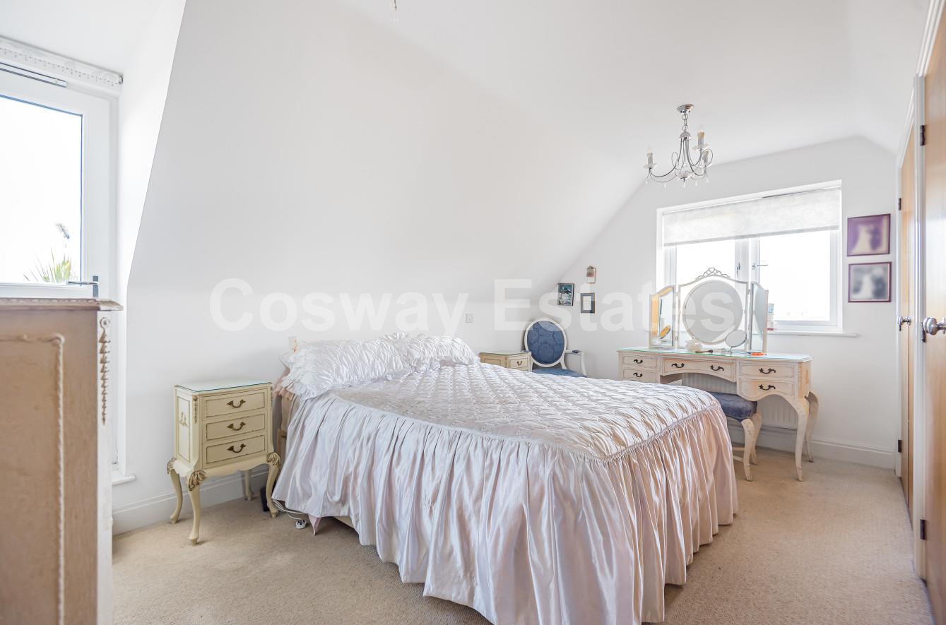 Heathside Court, High Road, Bushey Heath